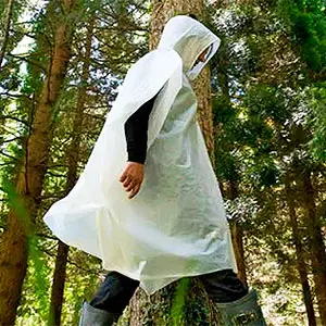 chubasquero fabricado a partir de fécula de patata