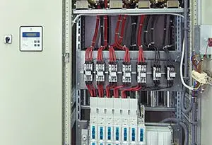 condensadores en paralelo para contrarrestar la energía reactiva